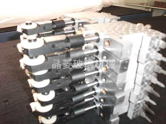 刀（dāo）輪（lún）夾配件